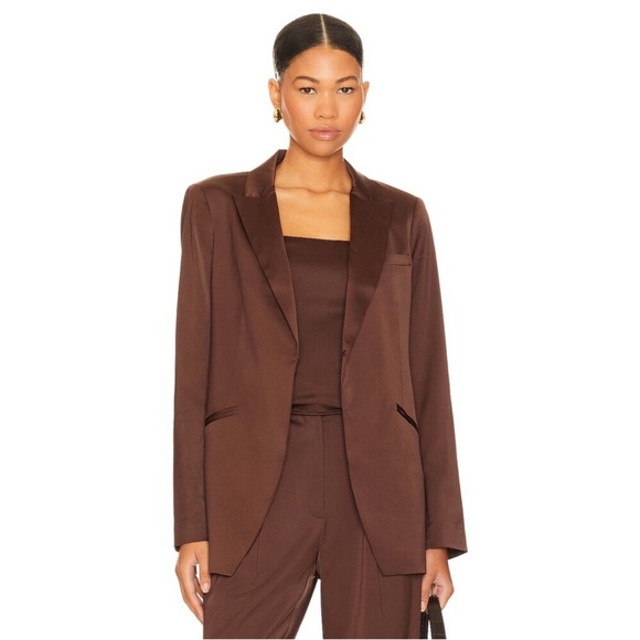 Favorite Daughter Jackets & Blazers - Favorite Daughter Peak Lapel Satin Blazer Jacket Large